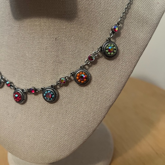 Preloved Colorful Fashion Necklace - Picture 2 of 6